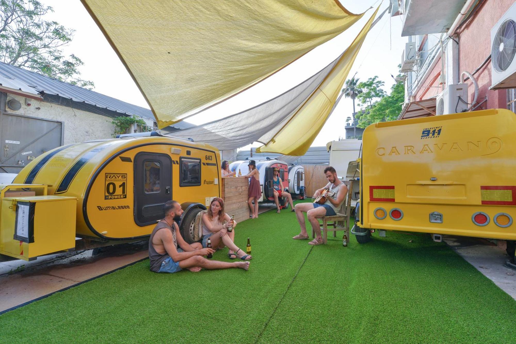 Caravan Hostel Tel Aviv By Roger Age 18-45 Exterior photo